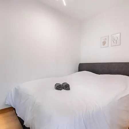 Lavie Maison Jardin A Montmartre Apartment *